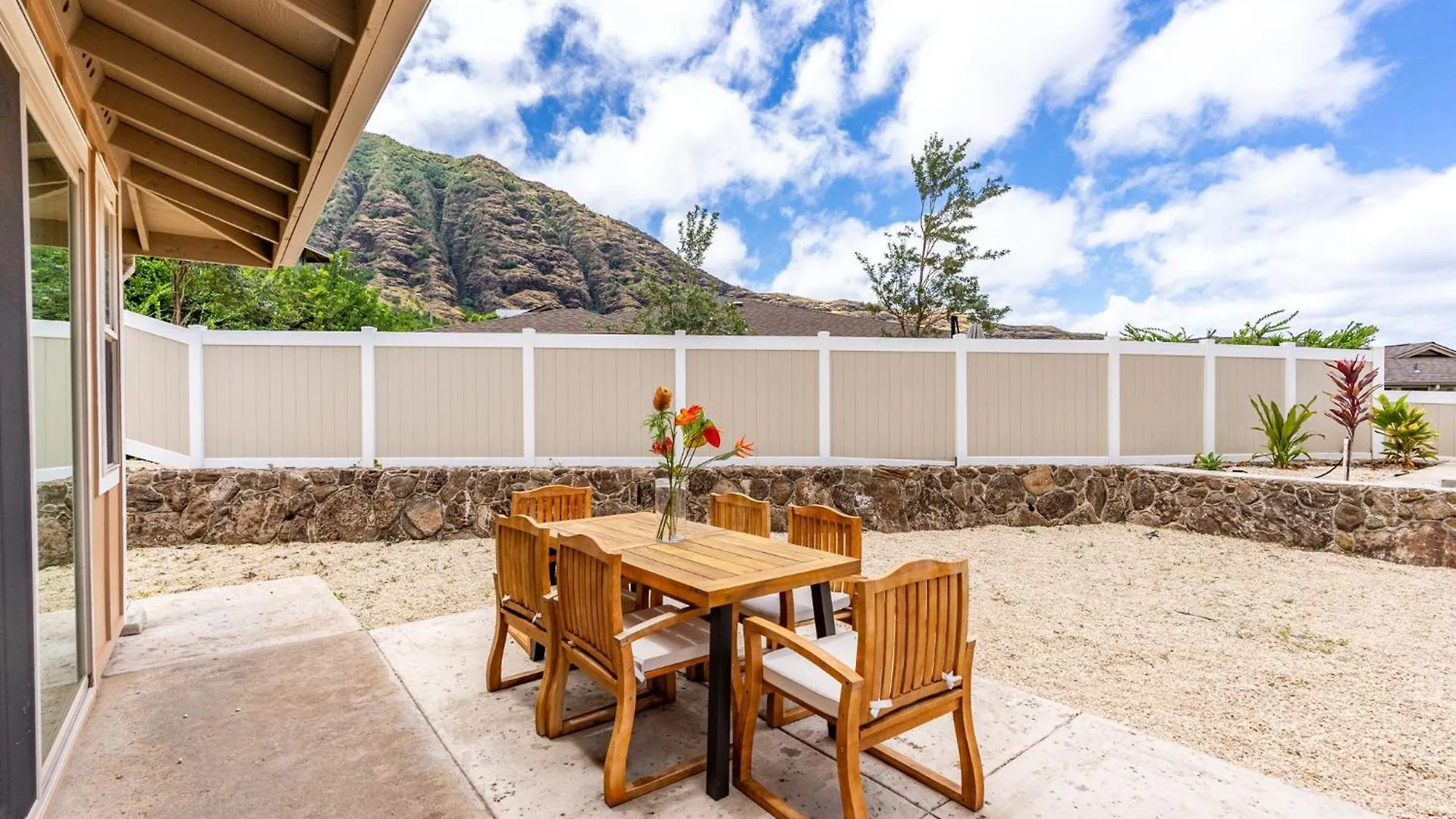 別荘 Waianae @ Marbella Lane - Stunning Gem W/ Mt & Ocean Viewsヴィラ